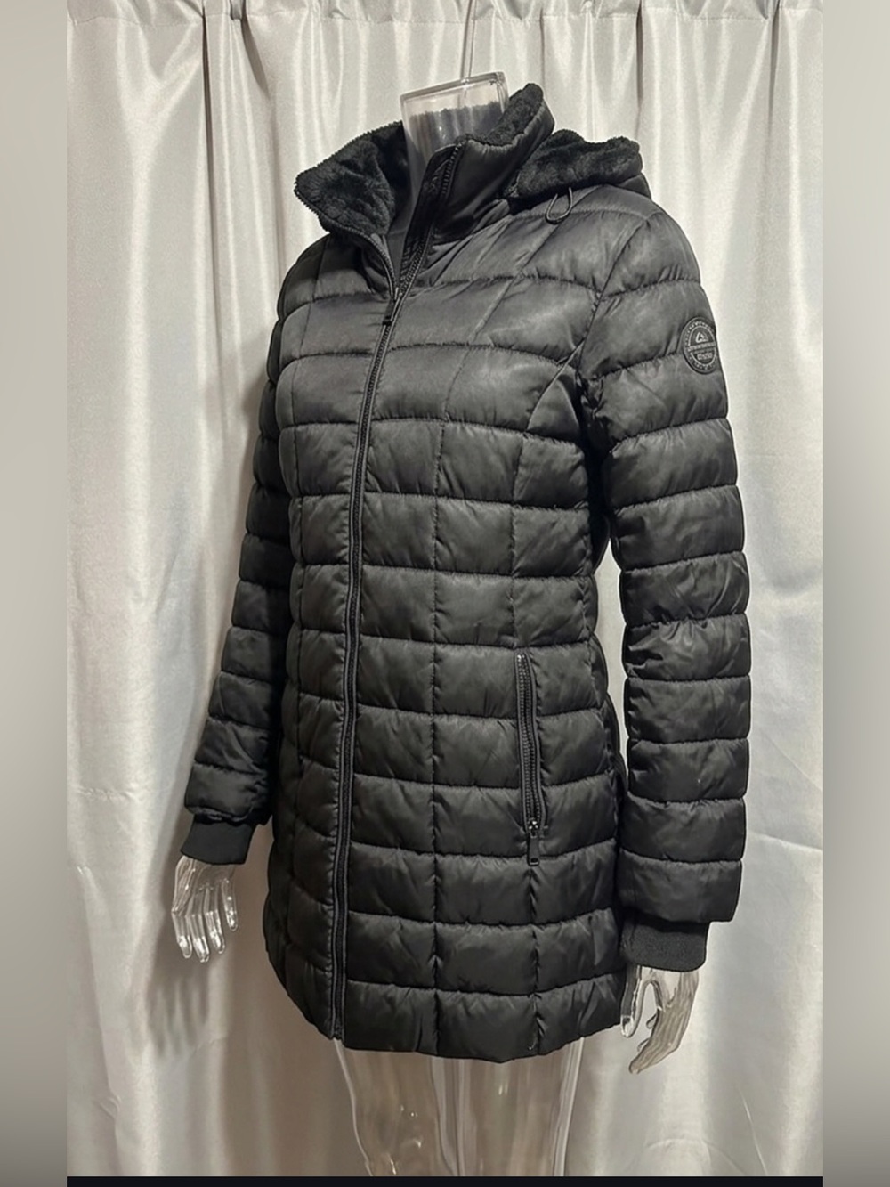 Quilted Black Hooded Puffer Coat with Faux-Fur Trim